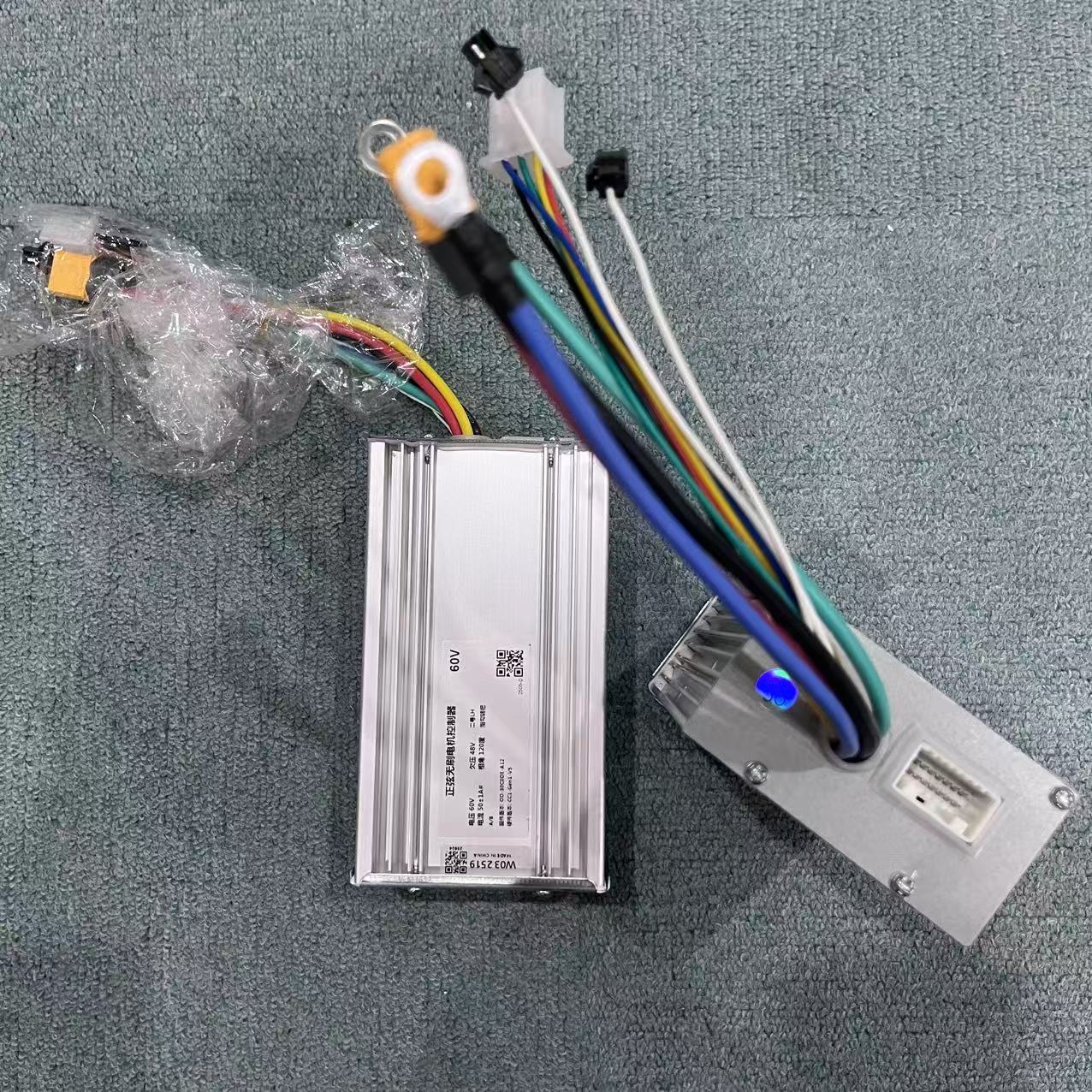 60V 5600W Dual Motor Electric Scooter - 高品質 60V 5600W 6000W 電動スクーター 50A