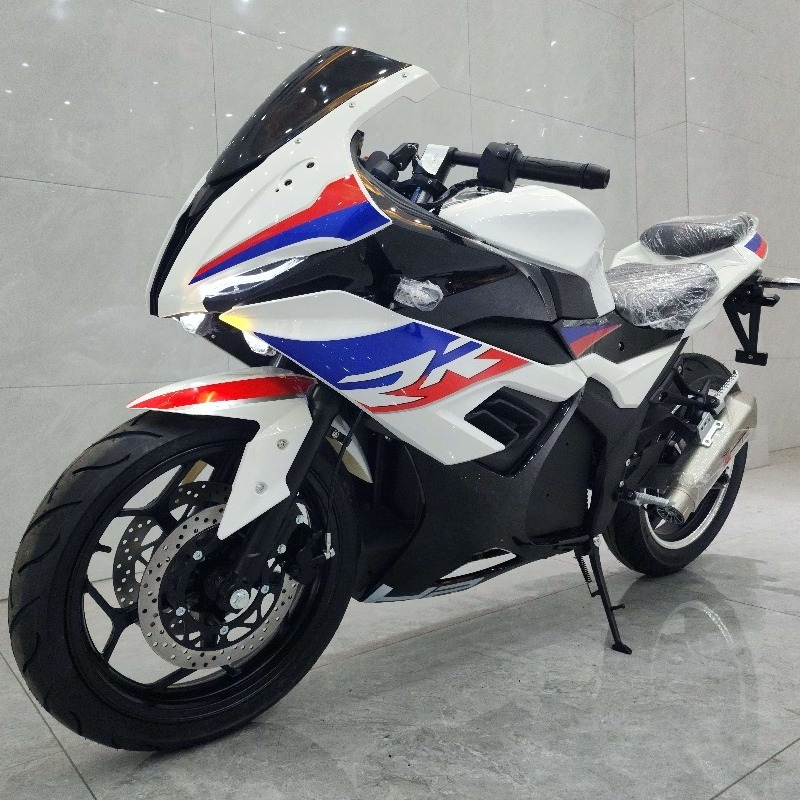 フライングウィング電動バイク 大人用電動バイク 5000W  - 72V 5000W Electric Motorcycle のレビューと価格